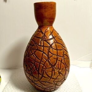 Vintage sculpted pottery Aprox 7” at widest and 12.5” tall.